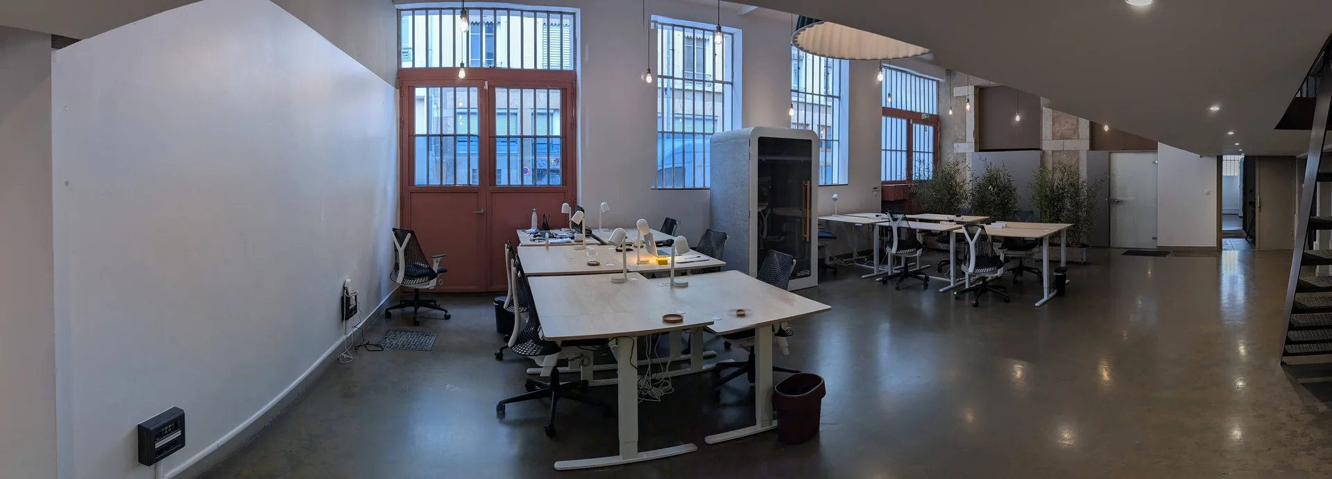 Espace de coworking Come'N'Work Lyon - Open space postes dédiés